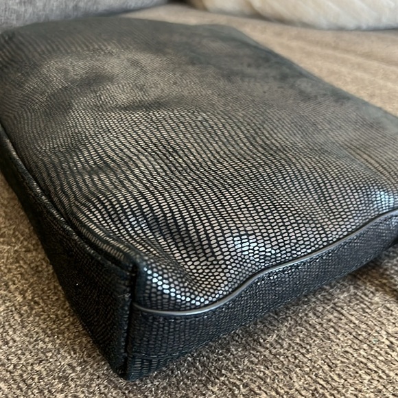 India Hicks Insider Black Clutch- - Picture 5 of 12